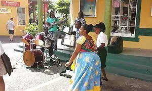 ëmɛn ë tɔ̈c kek thön ...